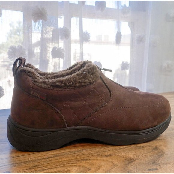 L.L. Bean Women's US Size 10 Wide Waterproof Mocs Slip On Leather Rain Leather - Picture 4 of 10